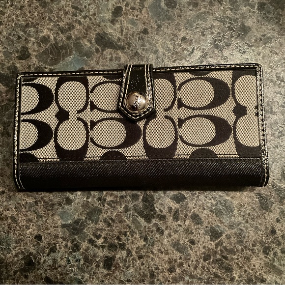 Coach Handbags - Coach Signature Card Holder in Black and Gray